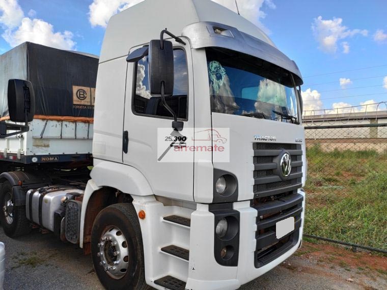 VOLKSWAGEN CONSTELLATION 25-390 E Ano 2014 