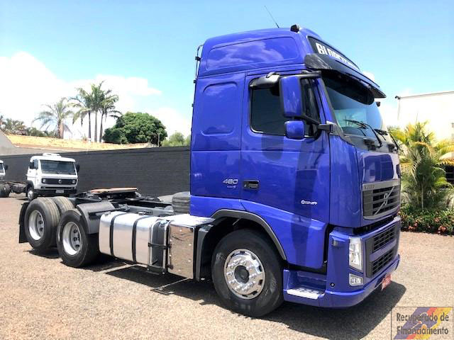 Volvo FH 460 6X2 Ano 2013
