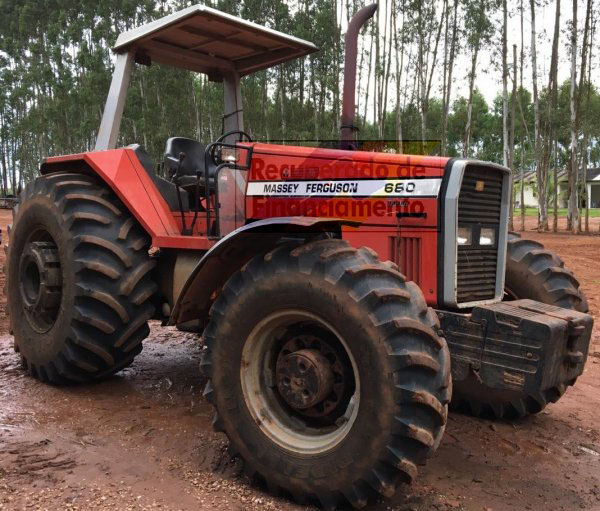 Massey Ferguson Modelo 680 Ano 2002