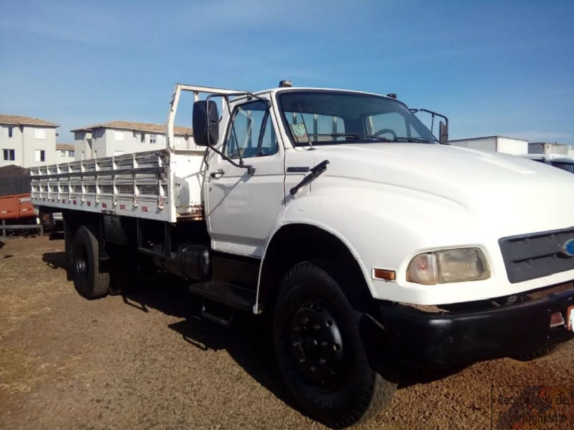 Ford F-12000 Ano 1995